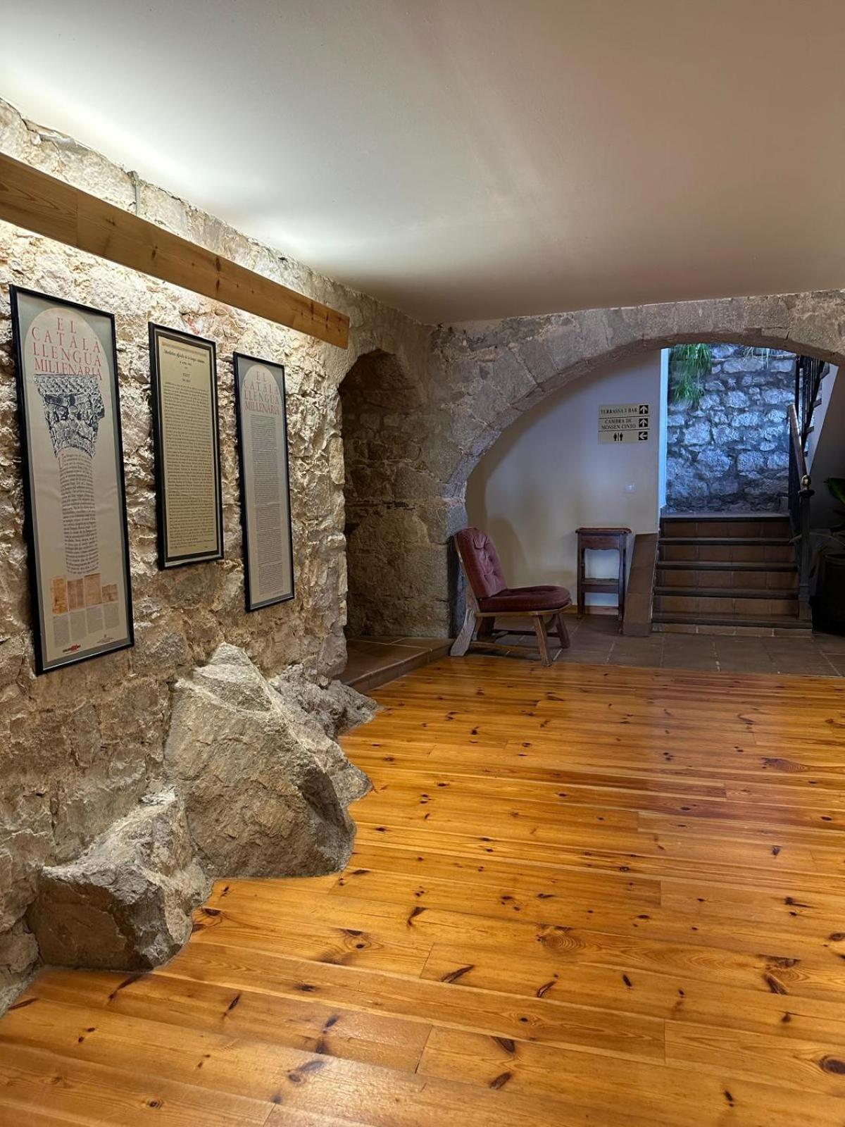贝尔达 Santuari Mare De Deu Del Mont Restaurant-Hostatgeria酒店 外观 照片